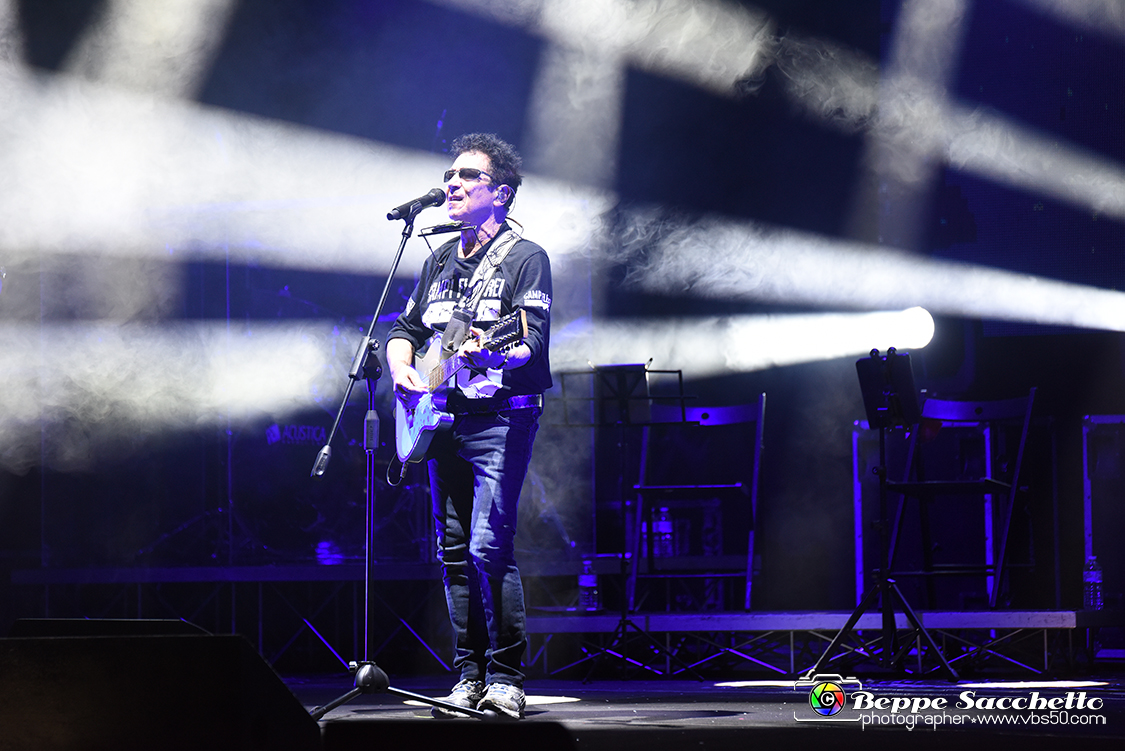 VBS_4094 - Concerto Edoardo Bennato - Peter Pan Rock 'n' Roll Tour.jpg